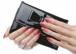 NAIL ART DALL’EFFETTO SFUMATO CON GLI SMALTI SEMIPERMANENTI
